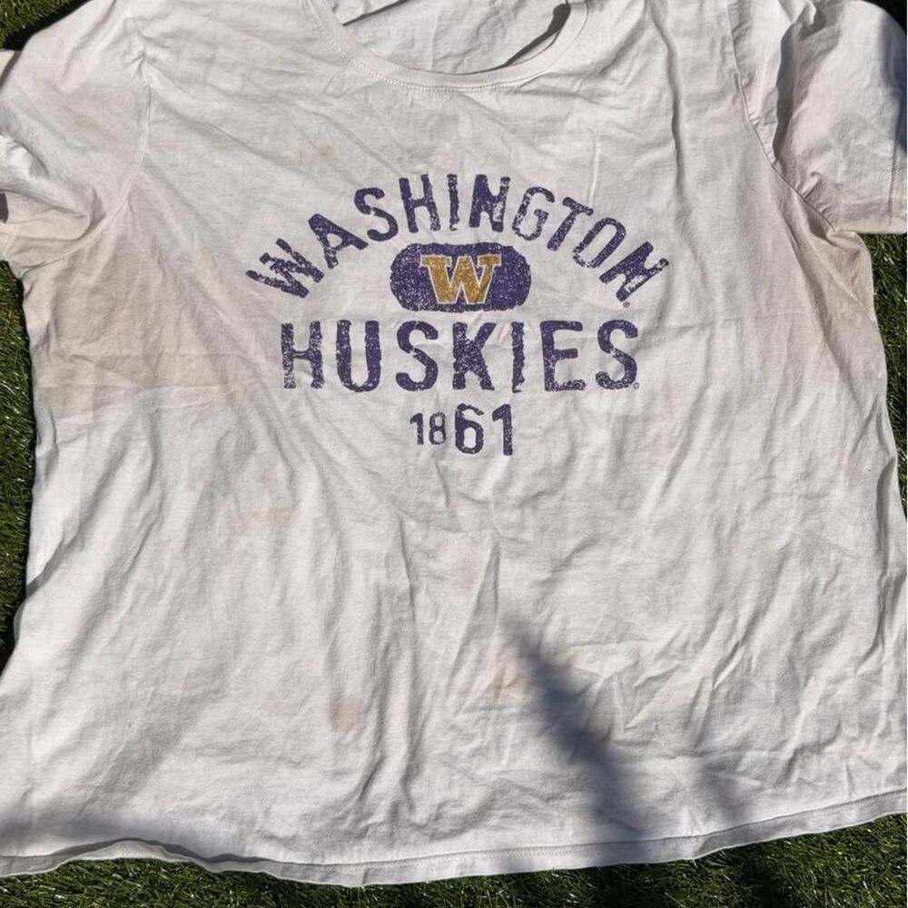 Unbranded Men's Blue and White T-shirt